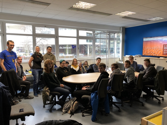 2019-02-07-Besuch-SiemensGymnasium-SwarmLab.jpg